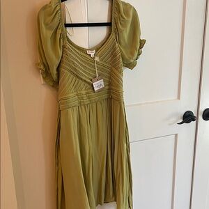 Blu Pepper Olive Green Midi Dress